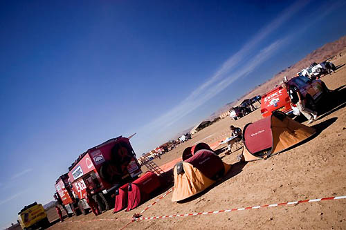 Dakar: Goede dag Stacey / Team Exact Man: "We hadden veel last van stof"